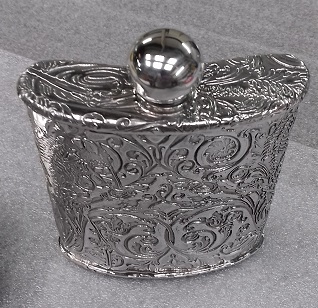 F107 6oz kidney flask embossed foliage of the highlands (image for) F107 6oz kidney flask embossed foliage of the highlands