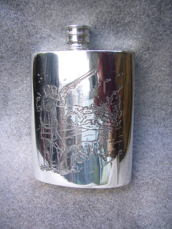 6oz Kidney Shaped Pewter Flask with Shooting Scene (F041) (image for) 6oz Kidney Shaped Pewter Flask with Shooting Scene (F041)