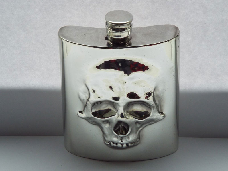 6oz Kidney Shaped Pewter Flask with Embossed Skull (F082)
